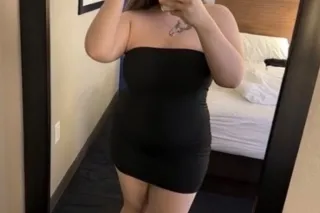 𝙍𝙪𝙨𝙨𝙞𝙖𝙣 𝘽𝘽𝙒 𝘾𝙪𝙧𝙫𝙮 𝙎𝙬𝙚𝙚𝙩𝙝𝙚𝙖𝙧𝙩! ... - Image 2