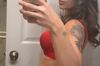 Pretty Wet 5 Star Highclass Es... - Image 3