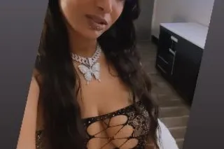 SEXY FOREIGN GODESS READY 4 U 💋💦 - Image 9