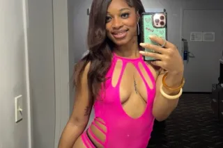 please text too book appointment .💋Incall/Outcall - Image 2